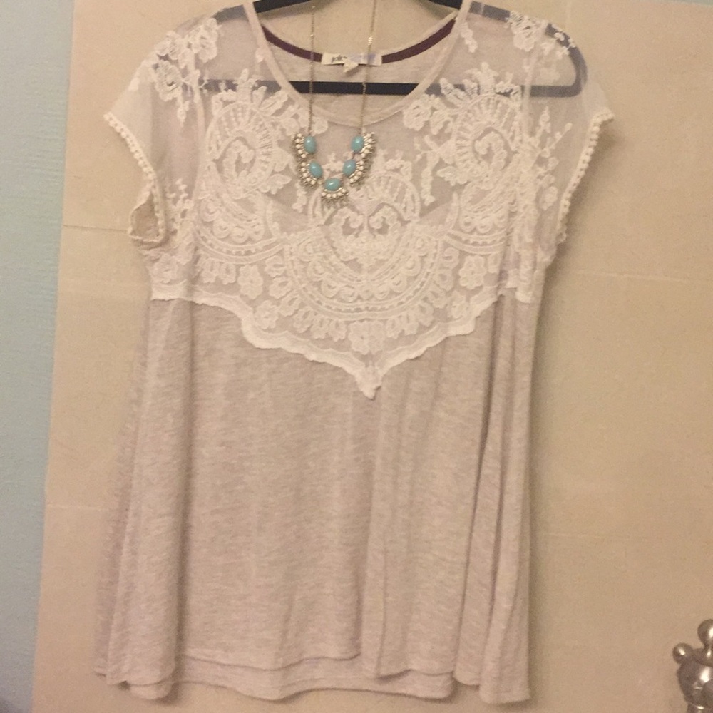 Lacey oatmeal flows top